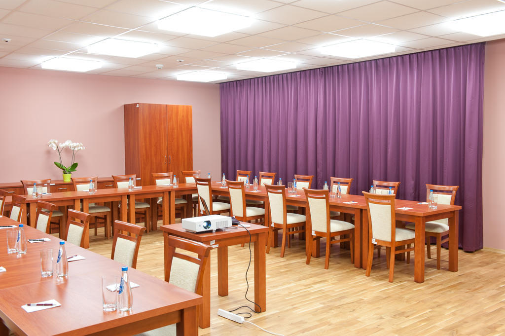 Ckm Centrum Konferencyjne Mazowsze Otrębusy 外观 照片