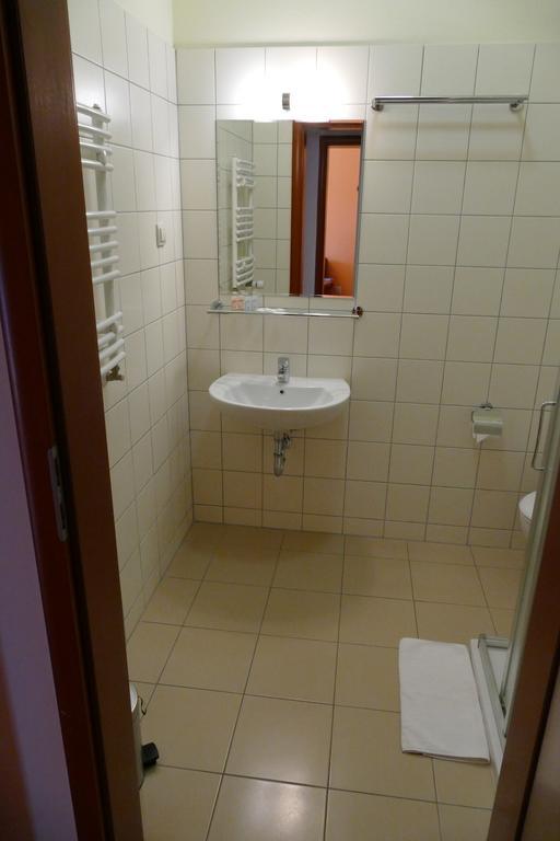 Ckm Centrum Konferencyjne Mazowsze Otrębusy 外观 照片