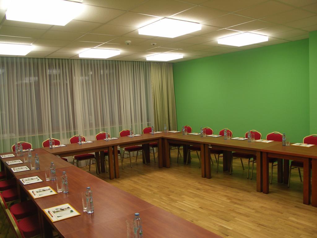Ckm Centrum Konferencyjne Mazowsze Otrębusy 外观 照片