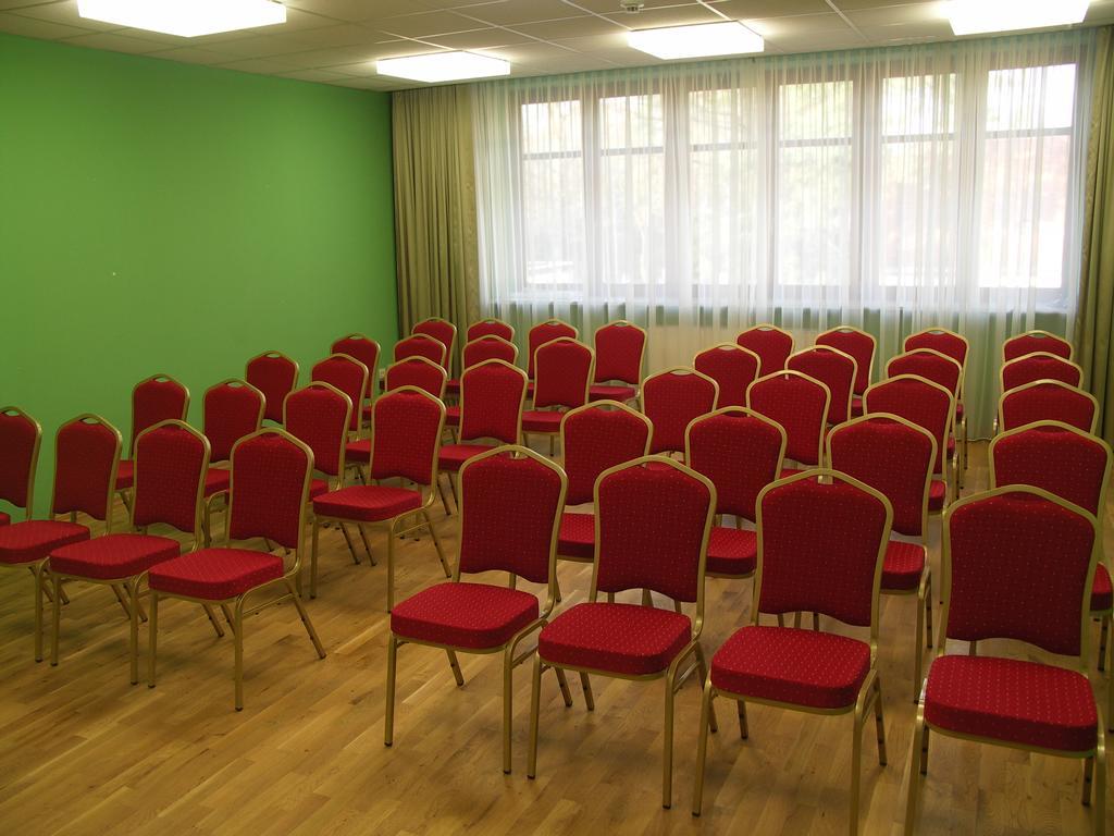 Ckm Centrum Konferencyjne Mazowsze Otrębusy 外观 照片